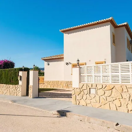 Roig Villa